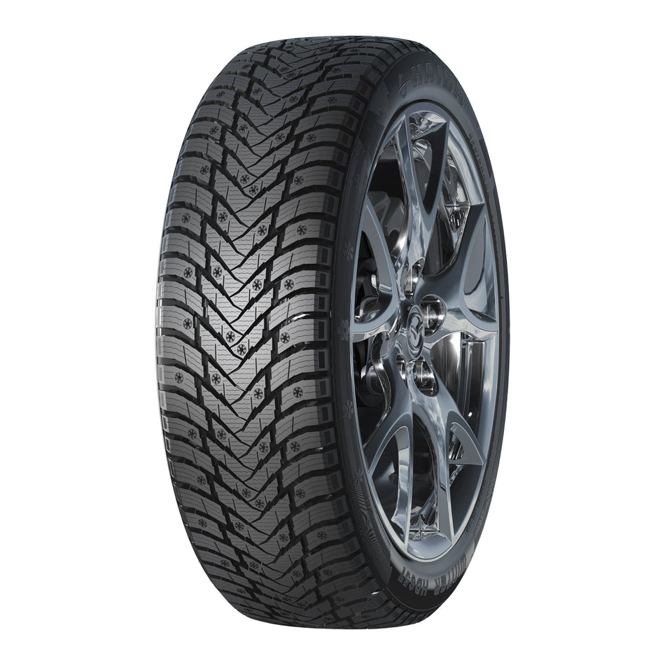 Haida HD657 studded winter tire, tread and sidewall